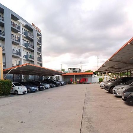 Room 9 Residence (Adults Only) Pluak Daeng Luaran gambar