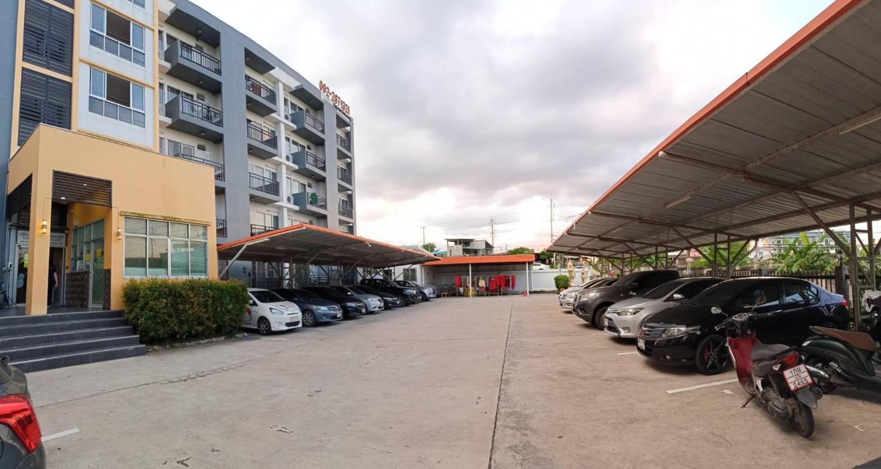 Room 9 Residence (Adults Only) Pluak Daeng Luaran gambar